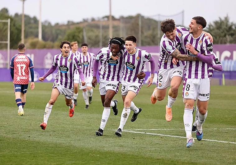 Festín del Promesas para saltar el muro de los Anexos